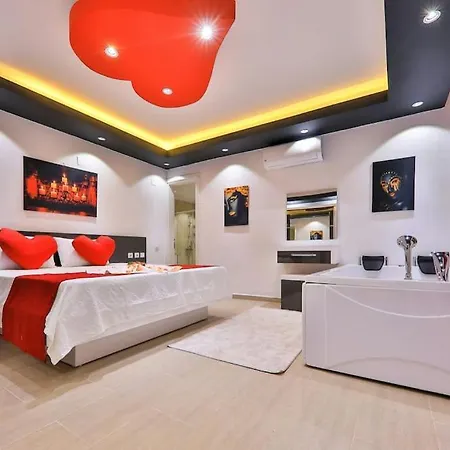 Calikusu Kalkan Villa *